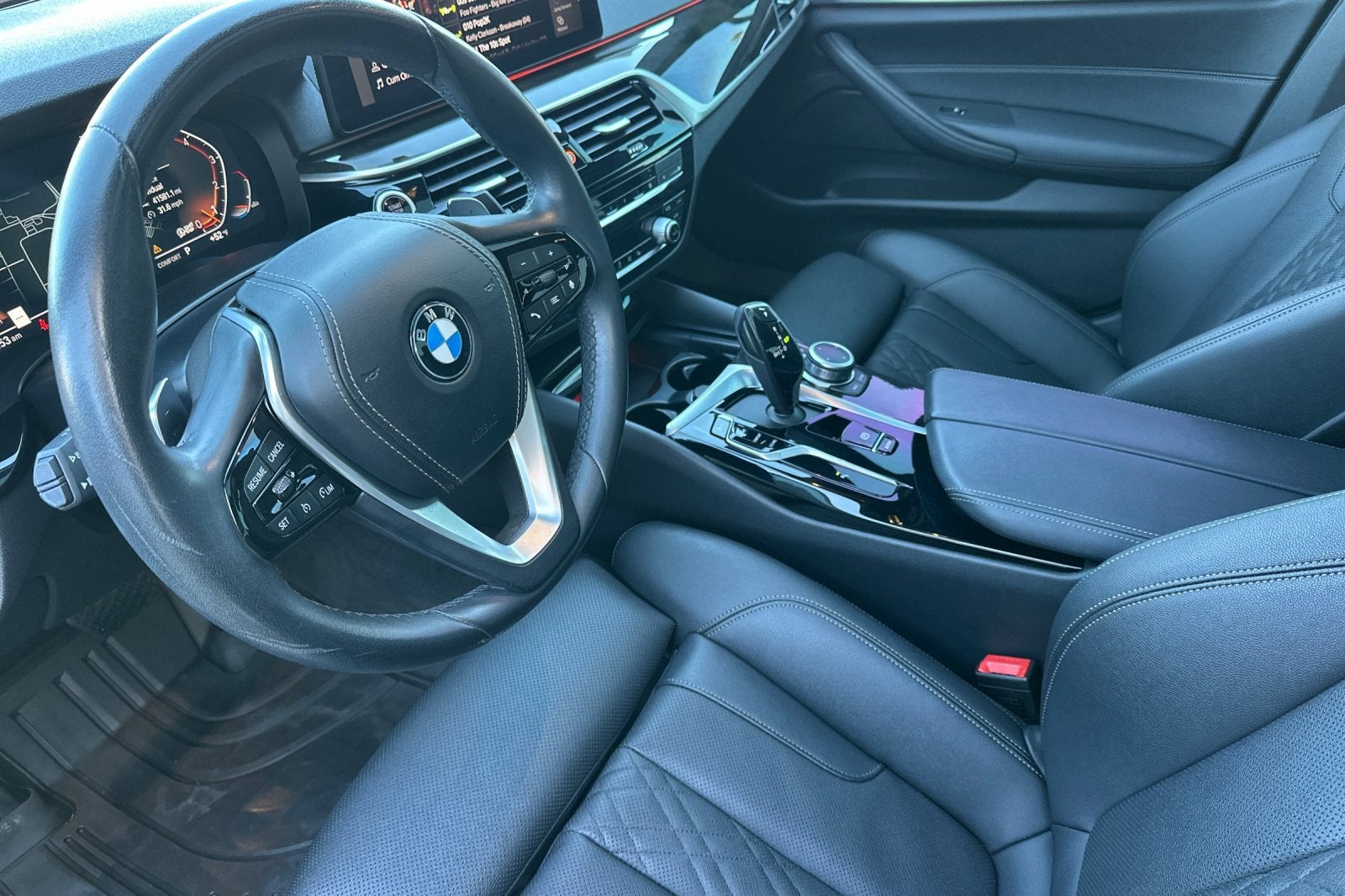2022 BMW 5 Series 530i