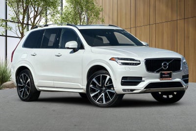 2018 Volvo XC90 Momentum