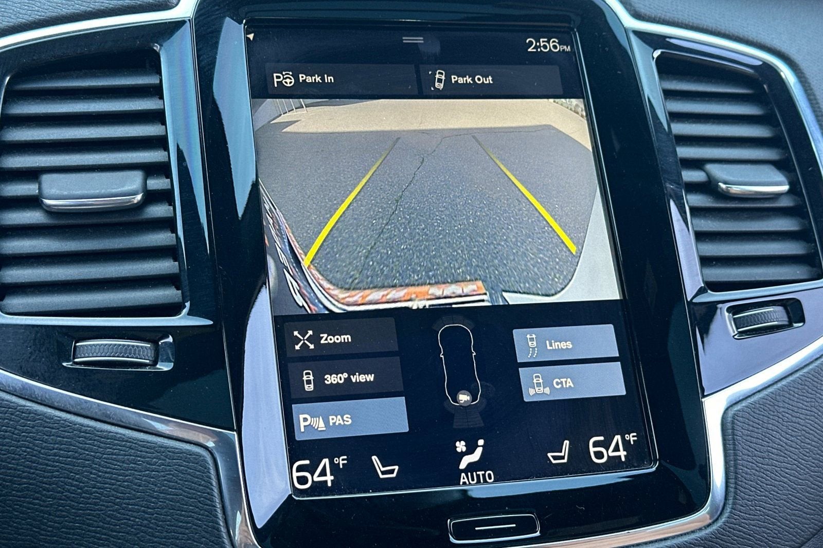 2018 Volvo XC90 Momentum