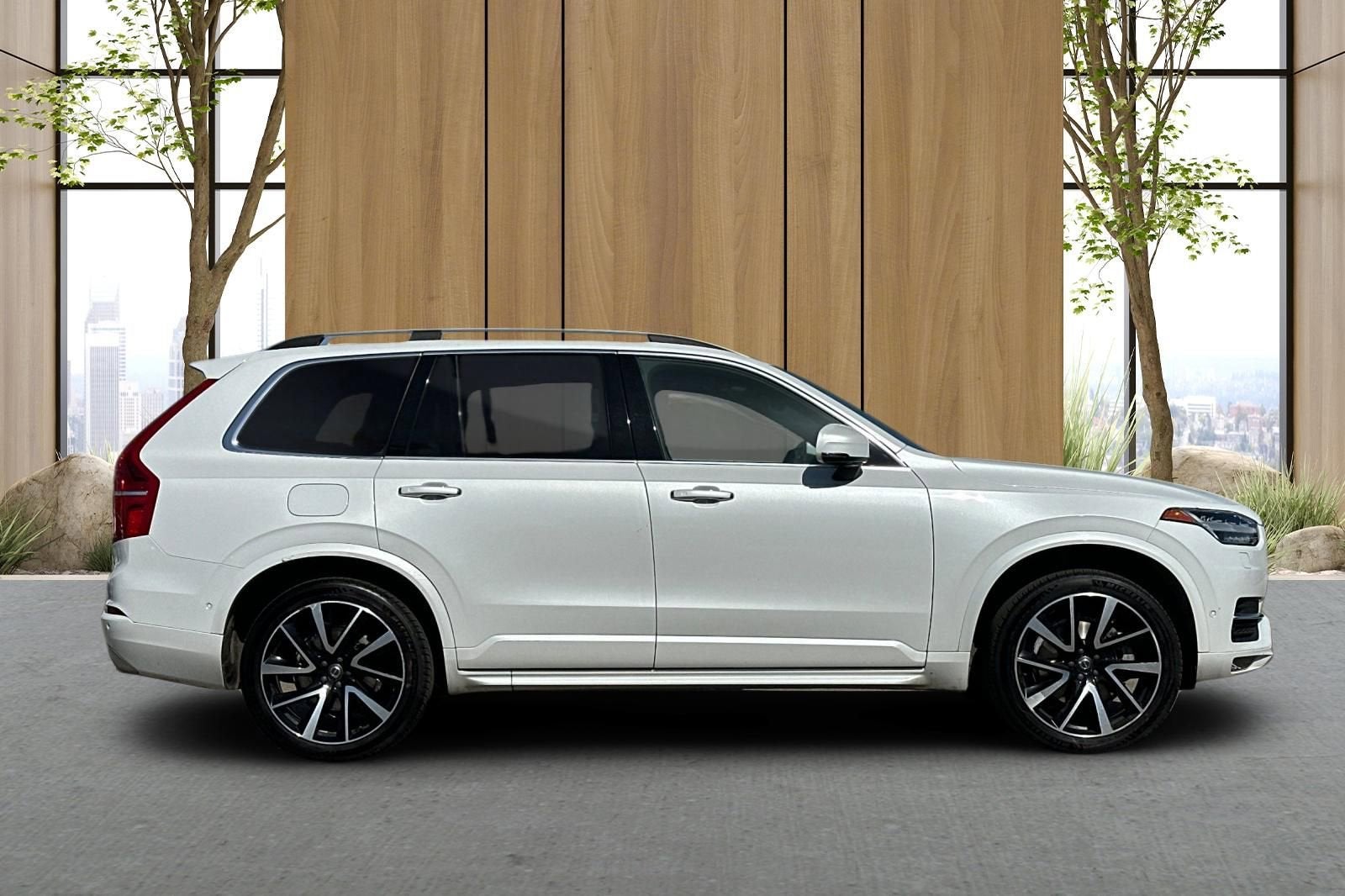2018 Volvo XC90 Momentum