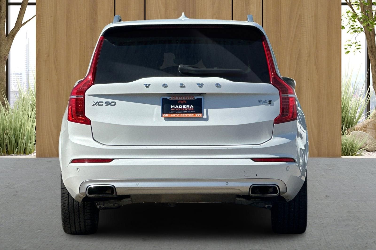 2018 Volvo XC90 Momentum