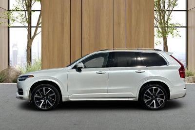 2018 Volvo XC90 Momentum