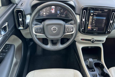 2021 Volvo XC40 Momentum