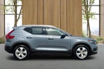 2021 Volvo XC40 Momentum