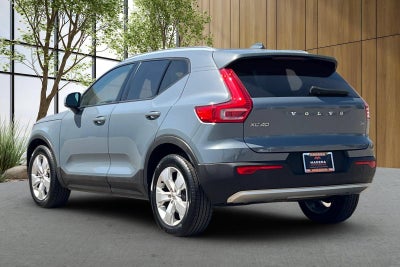 2021 Volvo XC40 Momentum