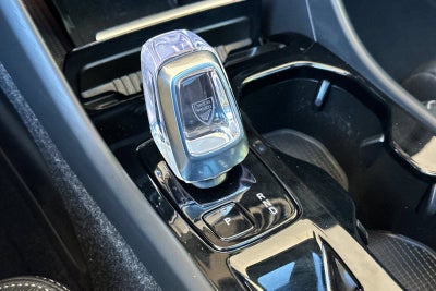2023 Volvo XC40 Plus Dark Theme